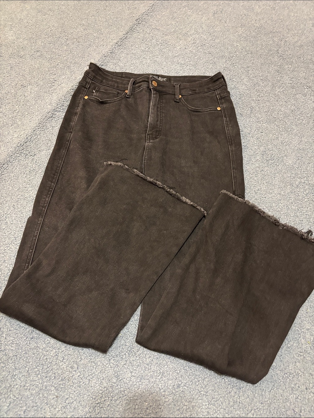 Judy Blue Flare Raw hem jeans in black wash denim